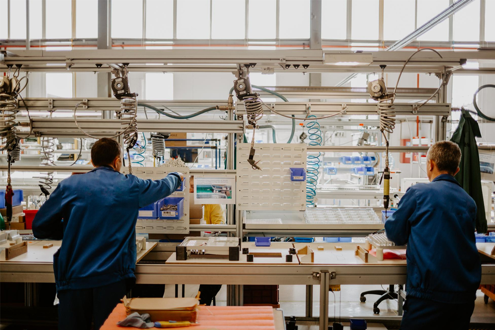 automação em linhas de montagem